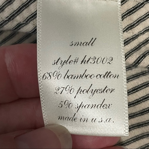 Francesca’s Bird Cage Striped Top Lace Side Panels 3/4 Sleeve Size Small - Picture 10 of 13